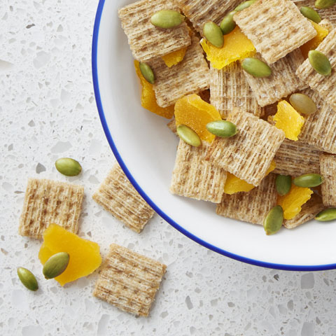 Mélange de collations tropicales Triscuits minis après l’école