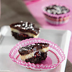 OREO Chocolate-Raspberry Truffle Cups