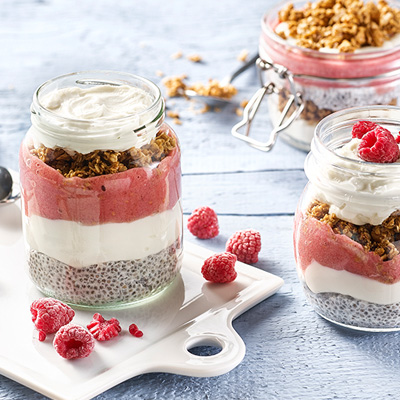 Des protéines pour la route – Verrines de graines de chia au lait de coco, purée de fruits et Philadelphia Balance