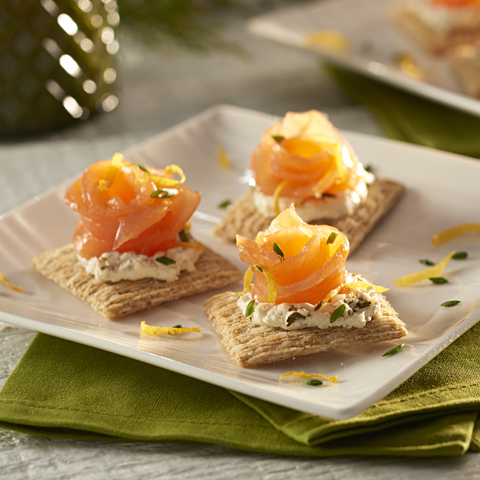TRISCUIT Smoked Salmon Toppers