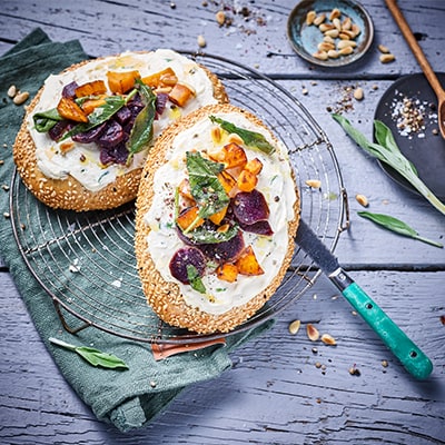 Pain pita au sésame croustillant