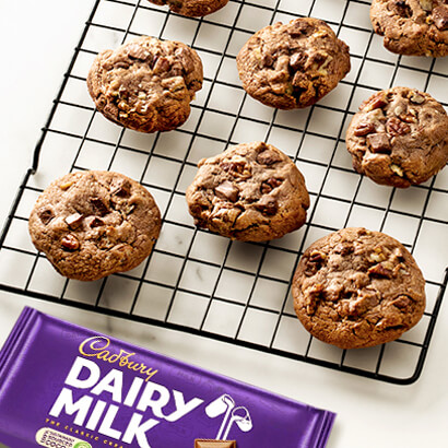 CHEWY CHOCOLATE CHUNK COOKIES