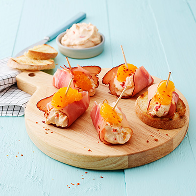 Rouleaux de jambon avec Philadelphia aux poivrons grillés, mandarine et pointe de piment