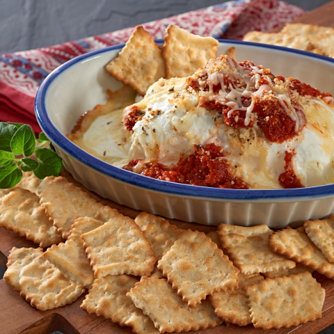 Hot and Cheesy Lasagna Dip 