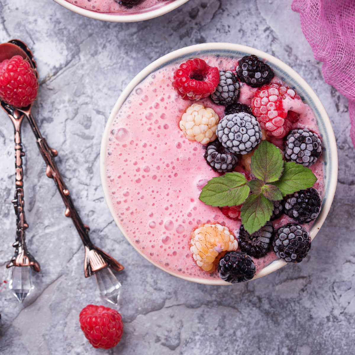 Smoothie Bowl Royal ¡Refrescante y nutritivo!