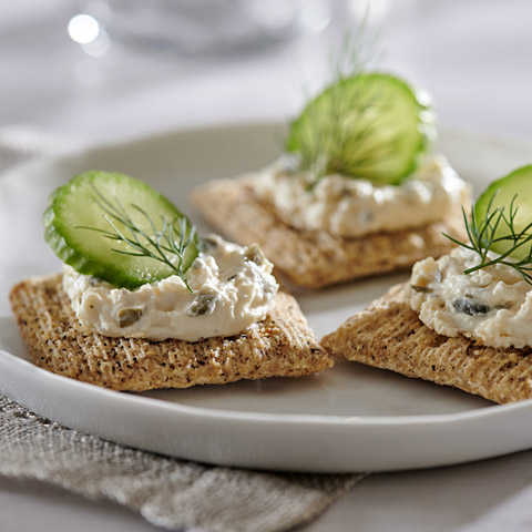 Cracked Pepper TRISCUIT Tzatziki Bites