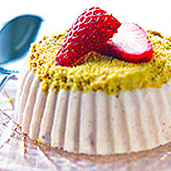 HONEY MAID Mini Frozen Strawberry Cheesecakes