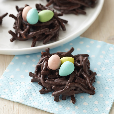 CADBURY Mini Eggs Chocolate Nests