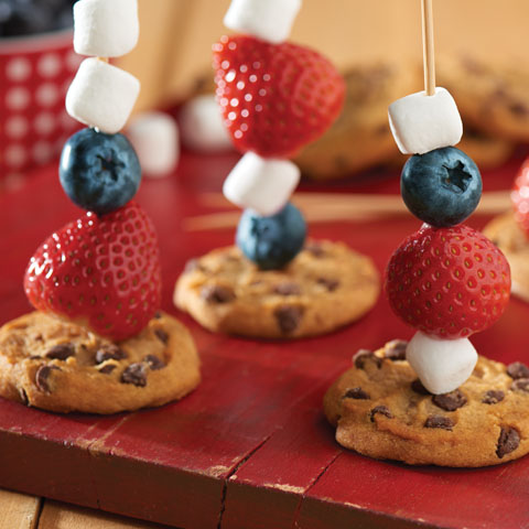 CHIPS AHOY! Fruit Skewers