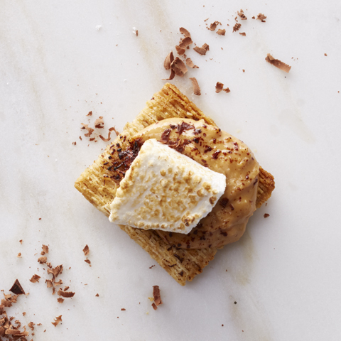 Bouchées TRISCUIT au beurre d’arachide, au chocolat et à la guimauve