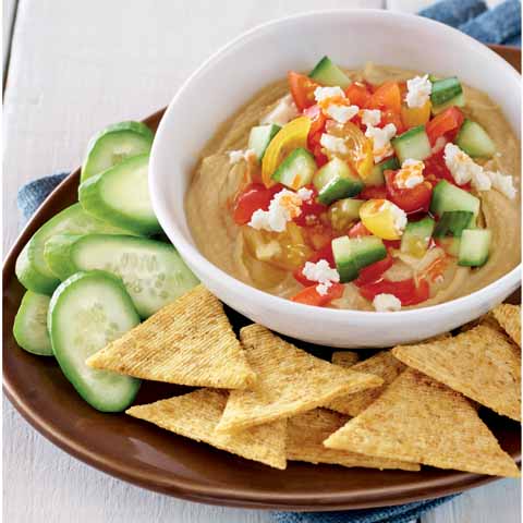 TRISCUIT Layered Hummus Dip