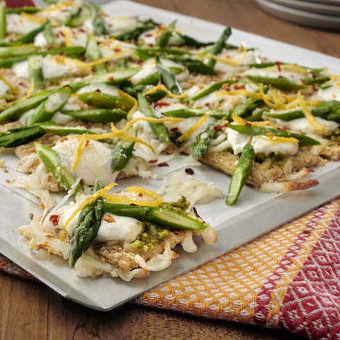 Asparagus-White Pesto TRISCUIT Flatbread