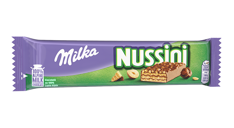 Napolitană cu cremă cu aromă de alune acoperită cu ciocolată 31,5g