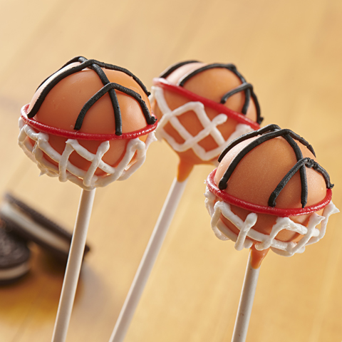 OREO Slam-Dunk Cookie Ball Pops