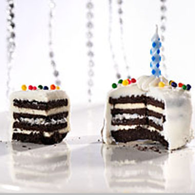 Mini OREO Birthday "Cakes"