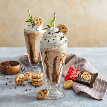 Batido helado de Vainilla con Galletas Field Coronita
