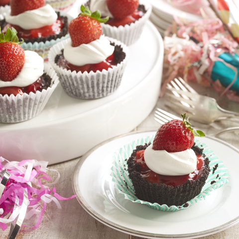 OREO Sweetheart Strawberry Tarts