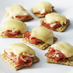 TRISCUIT avec garniture à la viande fumée