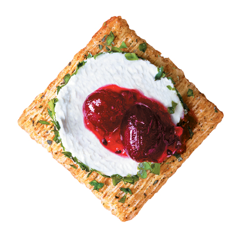 TRISCUIT Herb Goat Cheese & Cranberry Topper