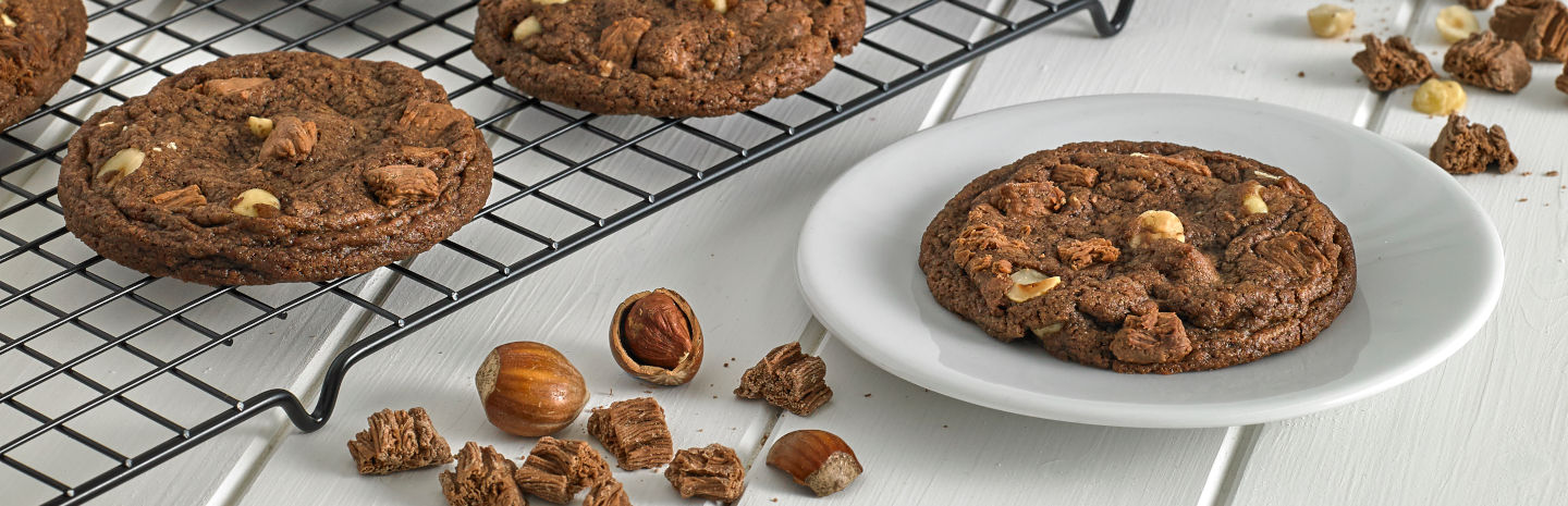 MondelezFoodservice | Hazelnut & Choc Cookies with Flake Pieces