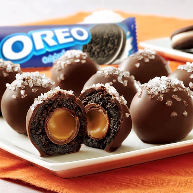SALTED CARAMEL OREO COOKIE BALLS