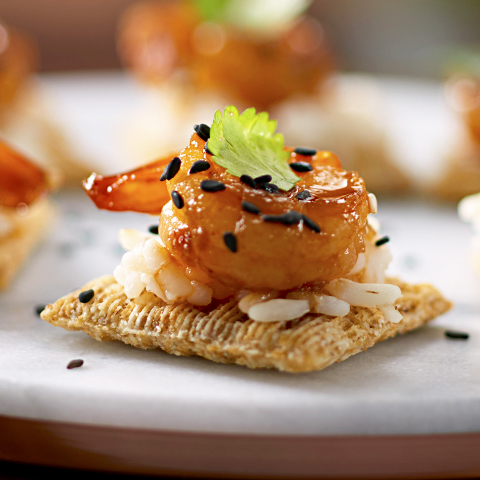 Honey-Sriracha Shrimp TRISCUIT