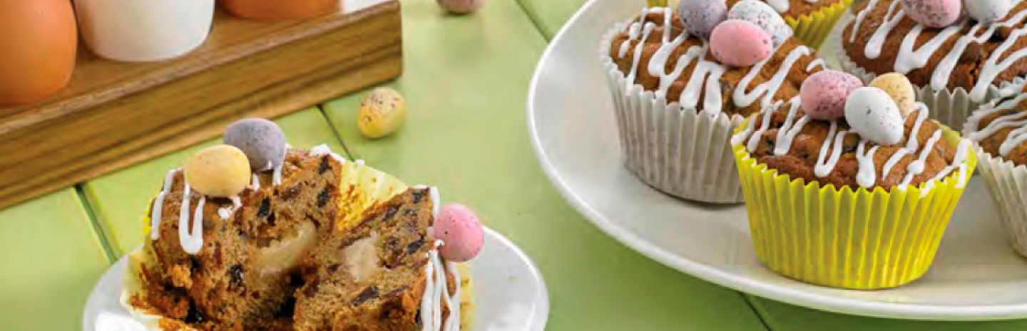 MondelezFoodservice | Easter Simnel Cakes with Cadbury Mini Eggs