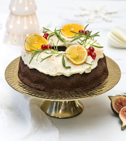 Appelsin og sjokoladekake med mascarponekrem og julepynt