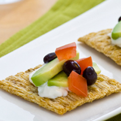 TRISCUIT Avocado & Tomato Toppers