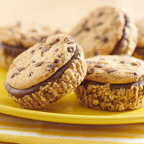  No-Bake CHIPS AHOY! Peanut Butter Cups