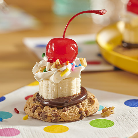 Banana Split Topped CHIPS AHOY!