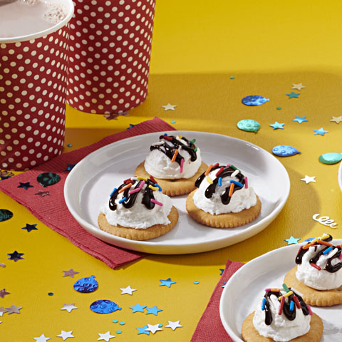 Whipped Topping & Sprinkles RITZ Toppers