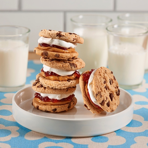 CHIPS AHOY! PB&J Whoopie Pies