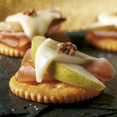 Open-Face Pear, Ham & Cheese Snacks