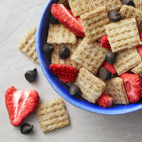 Mélange de randonnée délice aux fraises TRISCUIT Minis