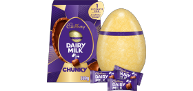 Cadbury Dairy Milk Chunky Ultimate chocolate Easter Egg with dairy milk mini bars, 389g