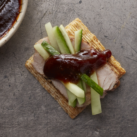 Hoisin-Pork TRISCUIT Toppers