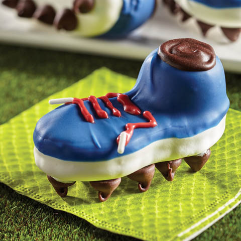 NUTTER BUTTER Cleats